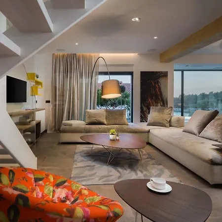 Magnificent Deluxe With Jacuzzi And Steam فيلة