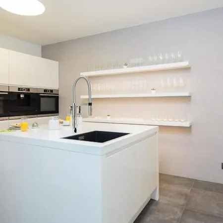 Magnificent Deluxe With Jacuzzi And Steam * Trogir